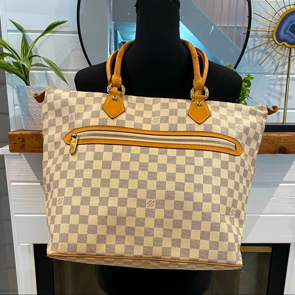 Rare AUTH Louis Vuitton Saleya GM